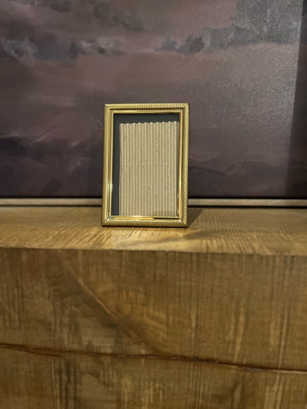 Small Gold Tone Metal Picture Frame 3x4 Photo Edge Detail